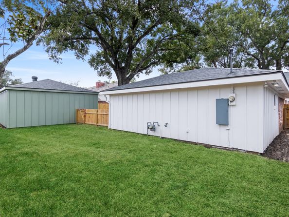 6115 Lymbar Drive, Houston TX 77096