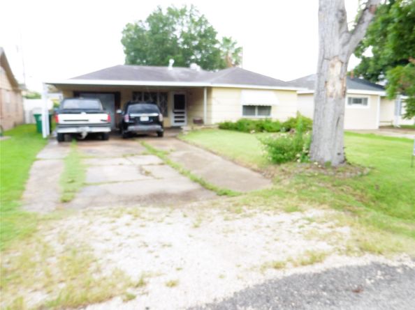 2402 Reinerman Street, Houston TX 77007