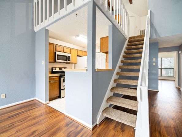 8359 Sands Point Drive 218, Houston TX 77036