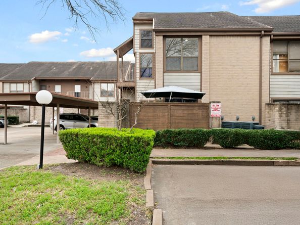 8359 Sands Point Drive 218, Houston TX 77036