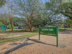 1714 Bailey Street, Houston TX 77019