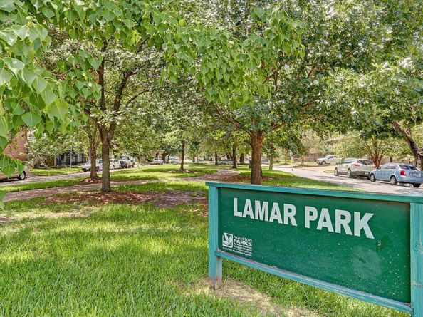 1714 Bailey Street, Houston TX 77019