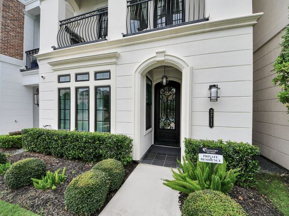 3711 Somerset Commons Lane, Houston TX 77055