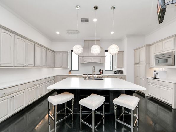 3711 Somerset Commons Lane, Houston TX 77055