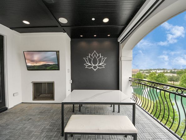 3711 Somerset Commons Lane, Houston TX 77055