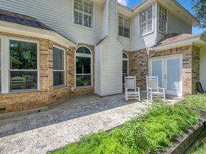 22 Pebble Hollow Court, The Woodlands TX 77381