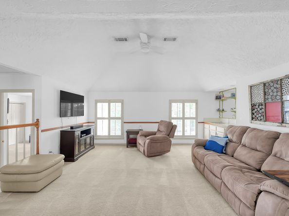 22 Pebble Hollow Court, The Woodlands TX 77381