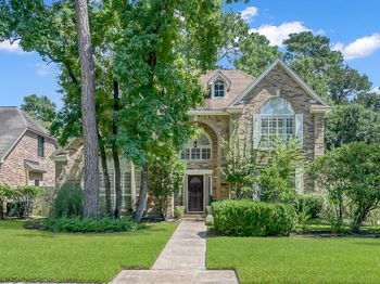 22 Pebble Hollow Court