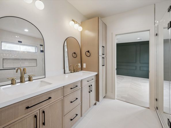 3709 Brookwoods Drive, Houston TX 77092