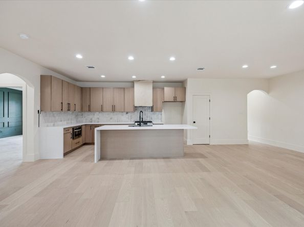 3709 Brookwoods Drive, Houston TX 77092