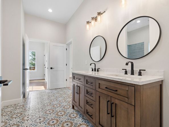 504 Vincent Street, Houston TX 77009