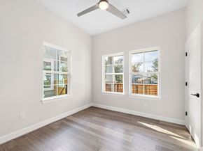 504 Vincent Street, Houston TX 77009
