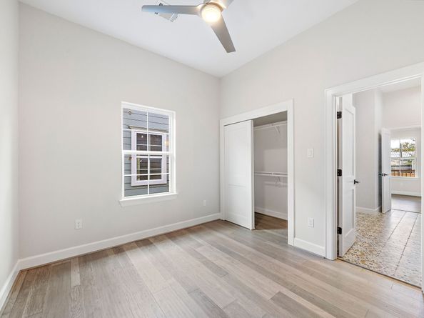 504 Vincent Street, Houston TX 77009