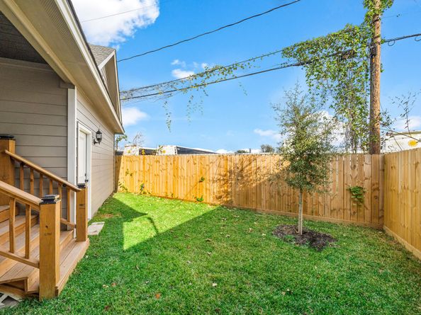 504 Vincent Street, Houston TX 77009