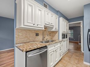 515 Tallowood Road 61, Houston TX 77024