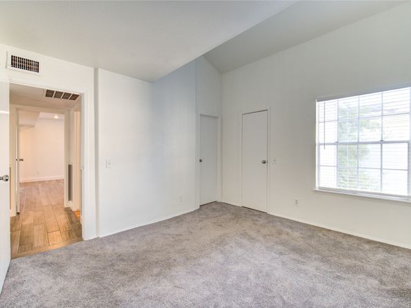 9809 Richmond Avenue D5, Houston TX 77042