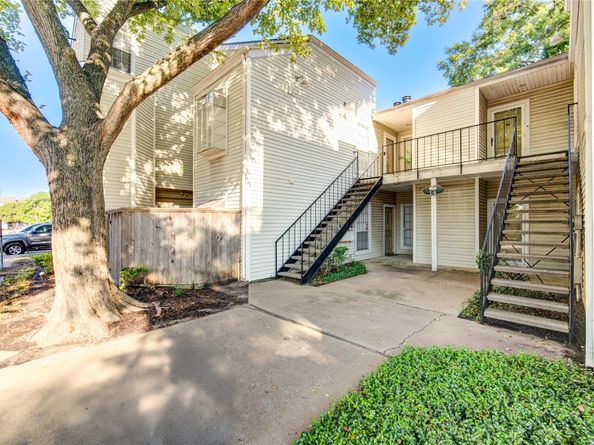 9809 Richmond Avenue D5, Houston TX 77042
