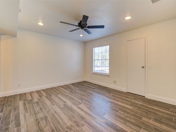 9809 Richmond Avenue D5, Houston TX 77042