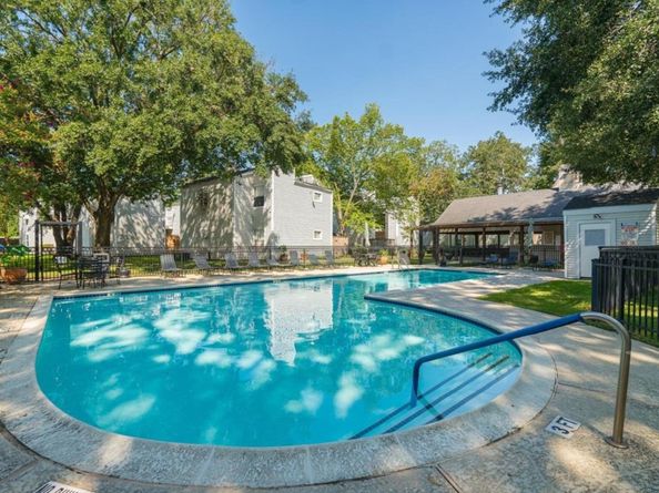 9809 Richmond Avenue D5, Houston TX 77042