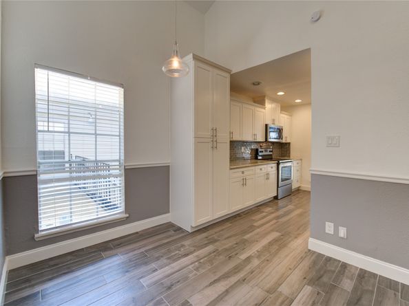 9809 Richmond Avenue D5, Houston TX 77042