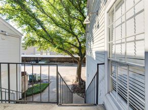 9809 Richmond Avenue D5, Houston TX 77042