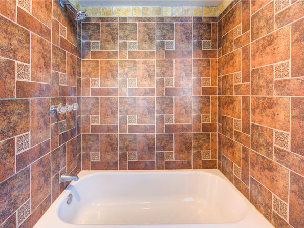 9809 Richmond Avenue D5, Houston TX 77042