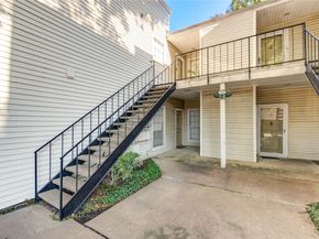 9809 Richmond Avenue D5, Houston TX 77042
