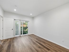 2100 Tanglewilde Street 625, Houston TX 77063