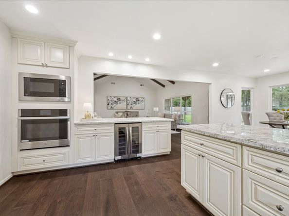 10806 Bridlewood Street, Houston TX 77024