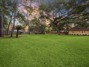 10806 Bridlewood Street, Houston TX 77024