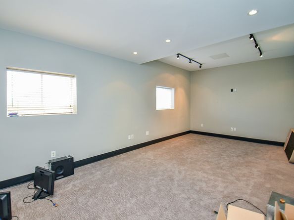 5712 Val Verde Street, Houston TX 77057