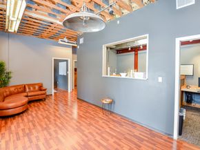 5712 Val Verde Street, Houston TX 77057
