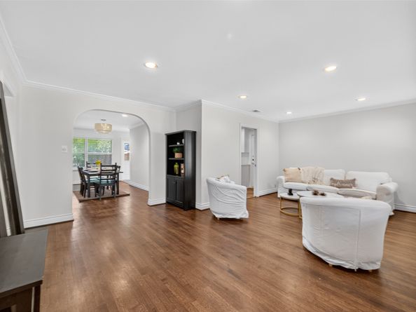 5111 Creekbend Drive, Houston TX 77035