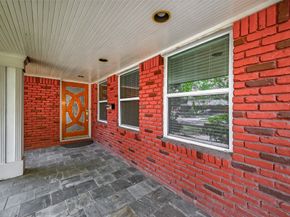 5111 Creekbend Drive, Houston TX 77035