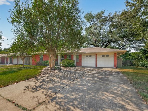 5111 Creekbend Drive, Houston TX 77035