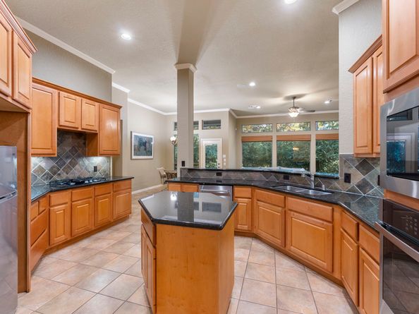 14 Mystic Pines Court, The Woodlands TX 77382