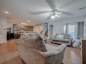 2827 Silver Charm, Houston TX 77014