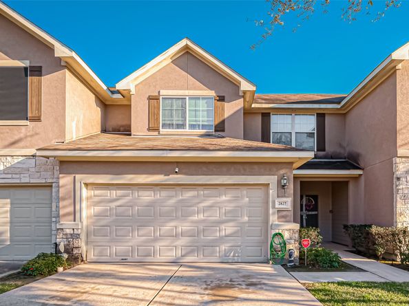 2827 Silver Charm, Houston TX 77014