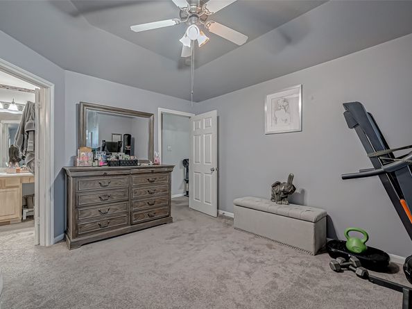 2827 Silver Charm, Houston TX 77014
