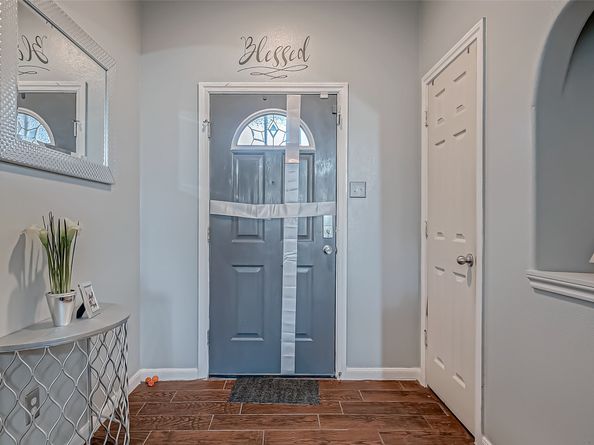 2827 Silver Charm, Houston TX 77014
