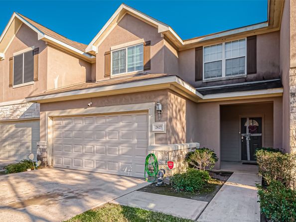 2827 Silver Charm, Houston TX 77014