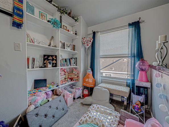 2827 Silver Charm, Houston TX 77014