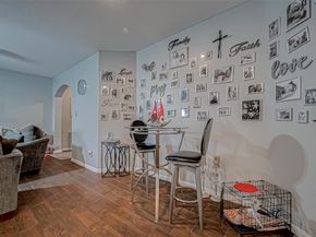 2827 Silver Charm, Houston TX 77014
