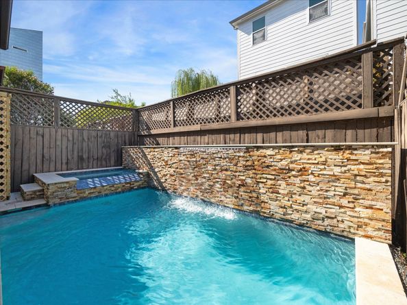 6114 Maxie Street B, Houston TX 77007