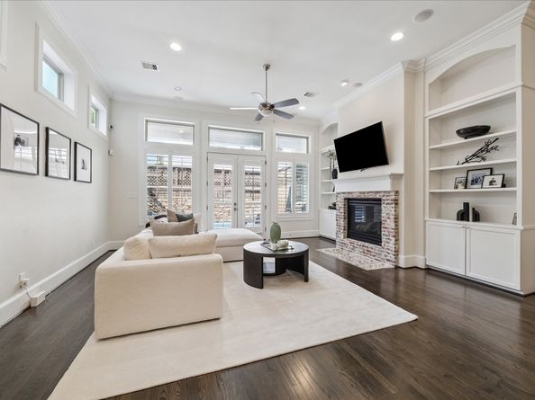 6114 Maxie Street B, Houston TX 77007