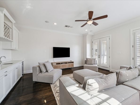 6114 Maxie Street B, Houston TX 77007
