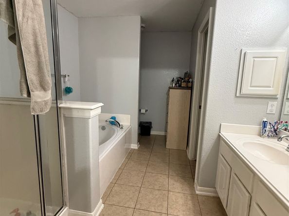 2315 Cobbdale Lane, Houston TX 77014