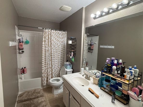 2315 Cobbdale Lane, Houston TX 77014