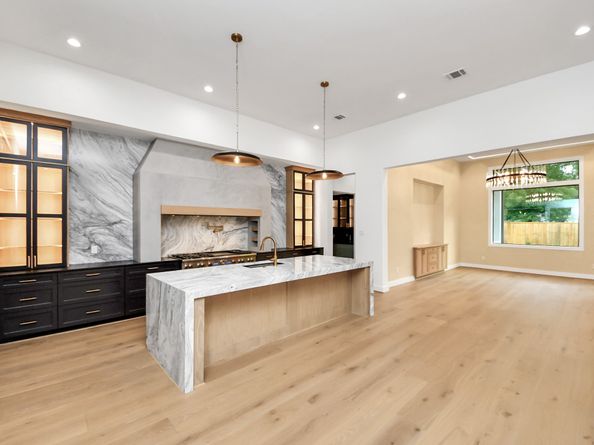 9349 Leto Road, Houston TX 77080