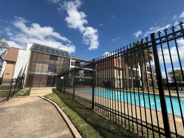 10110 Forum West Drive 333, Houston TX 77036